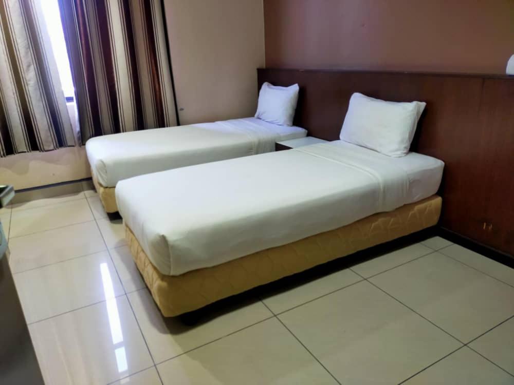 Langkawi Uptown Hotel Kuah Buitenkant foto